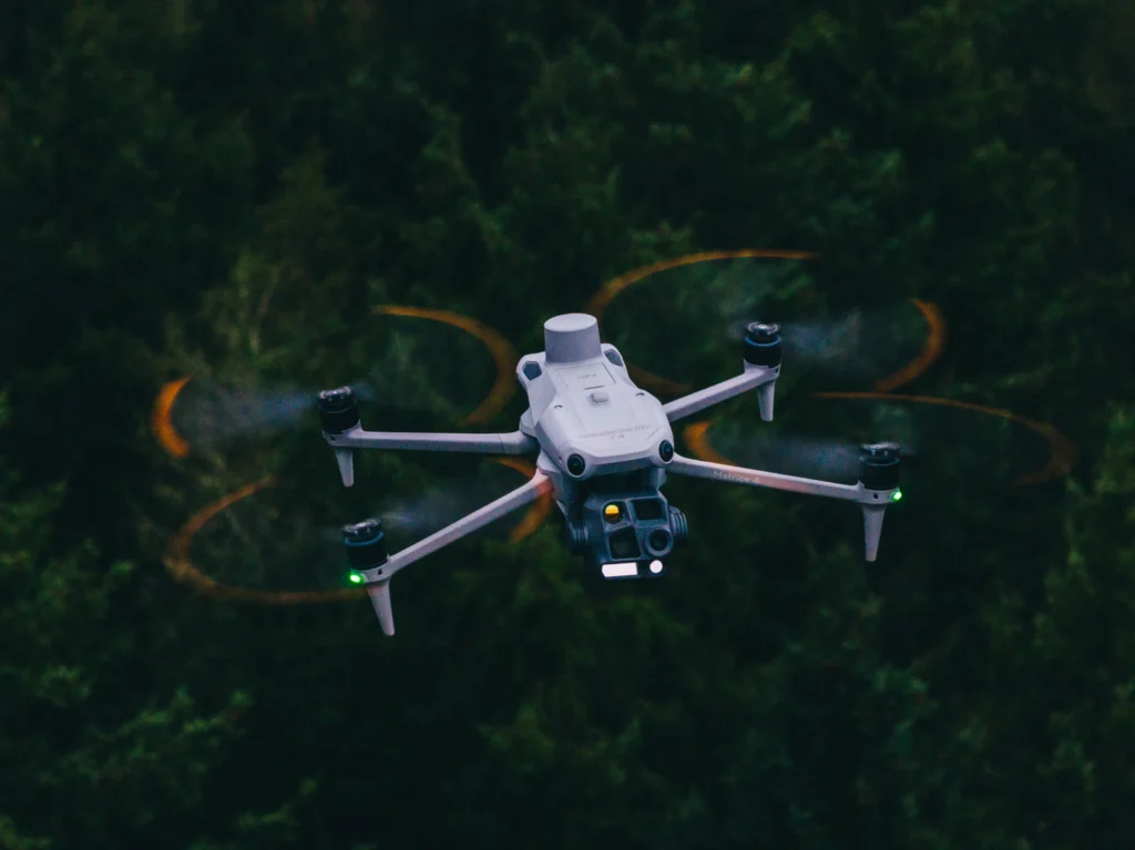 DJI Matrice 4 in der Luft