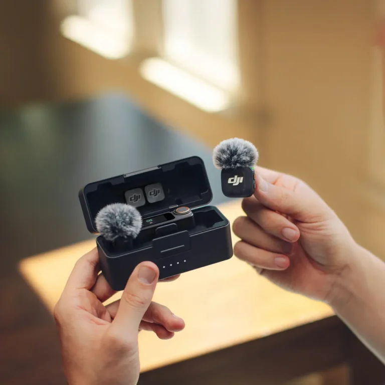 DJI Mic 3 (2x Sender + 1x Empfänger + Ladeschale)